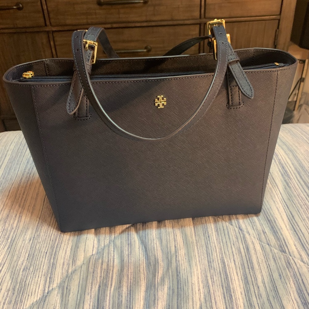 SOLD!Tory Burch Emerson Navy Tote purse bag